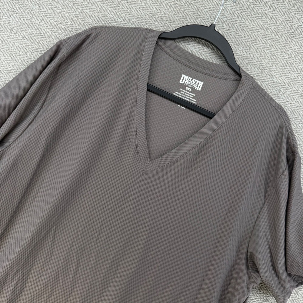 Duluth Trading Co V-Neck Shirt 2XL Gray Nylon Spandex Active Casual Tee